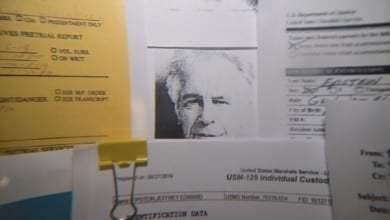 ¿Quiénes son los políticos, famosos y artistas que aparecen en los "papeles de Epstein"?