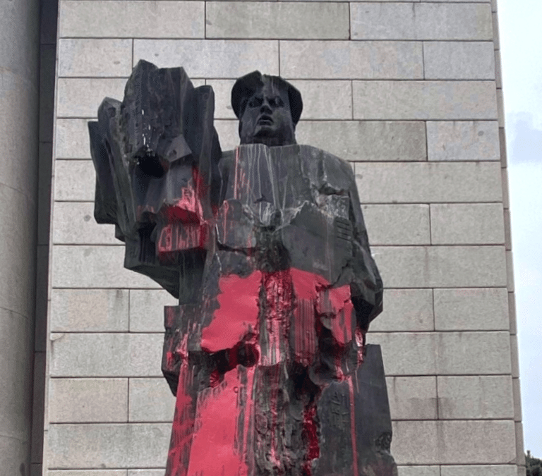 La equidistancia fascista de Indalecio Prieto