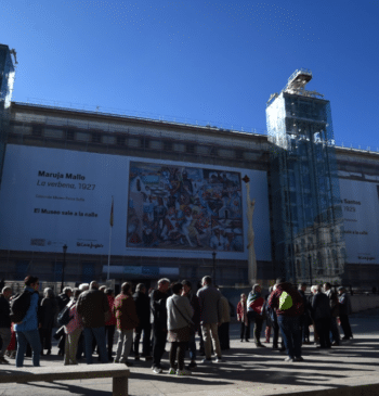 "Locas asesinas de niños": polémica por la expulsión de tres ciudadanas israelíes [...]