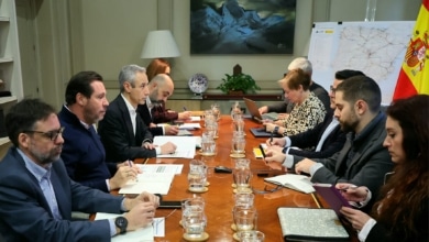 Puente creará 3.600 nuevas plazas en Renfe y Adif para parar la huelga y elevará el gasto en mantenimiento