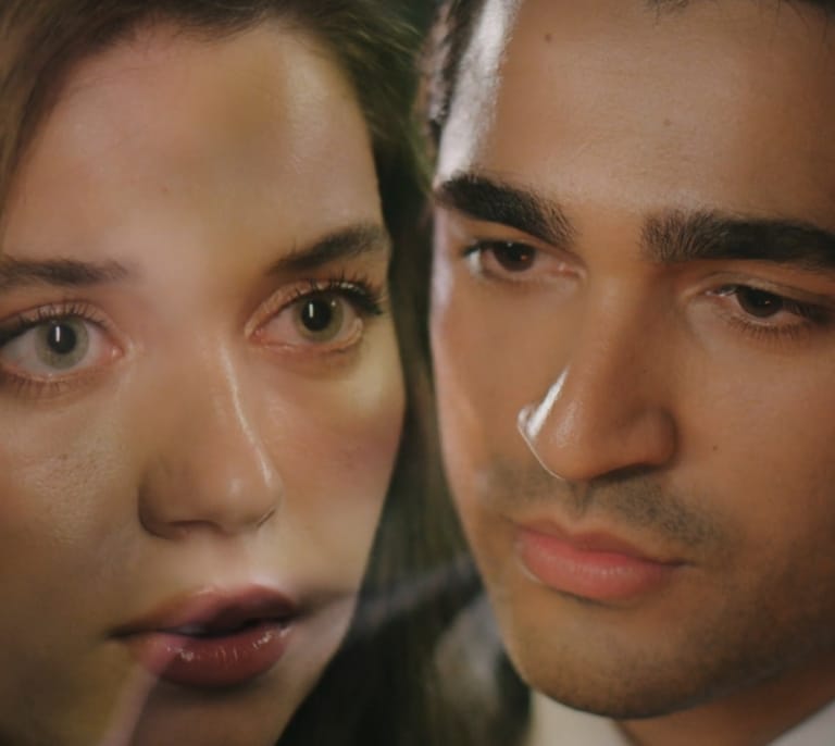 Una nueva vida, avance del capítulo 1 parte 2 y capítulo 2 parte 1 de la temporada 3 este domingo 15 de febrero: Seyran y Ferit se ven las caras tras años de separación