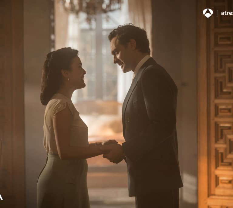 Llegan las primeras imágenes de 'Sira', la continuación de 'El tiempo entre costuras' por la que apuesta Antena 3