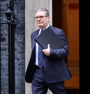 El primer ministro británico, Keir Starmer, en la cuerda floja por los [...]