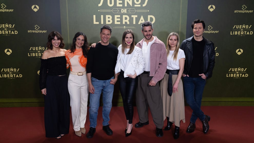 El elenco de 'Sueños de libertad' posa para la prensa