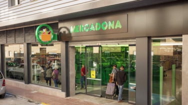 Mercadona trae a sus estanterías un nuevo bizcocho de manzana por menos de 5 euros