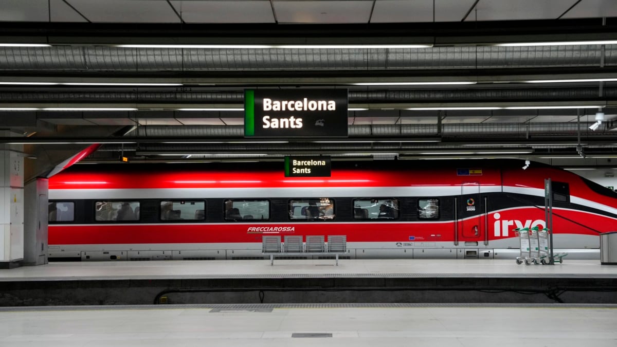¿Qué trenes van a anular Renfe, Iryo y Ouigo de la línea Madrid-Barcelona?