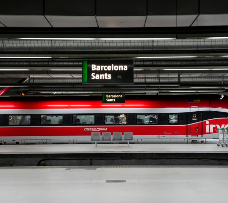 ¿Qué trenes van a anular Renfe, Iryo y Ouigo de la línea Madrid-Barcelona?