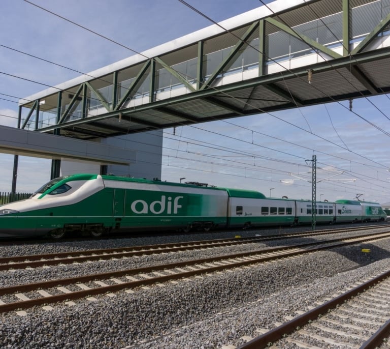 La Comisión de Adamuz pide que Adif replantee de forma "urgente" sus planes de inspección de las vías