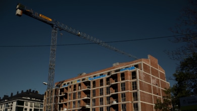 El euríbor se dispara en marzo por la guerra en Oriente Medio y encarece las hipotecas por primera vez en dos años