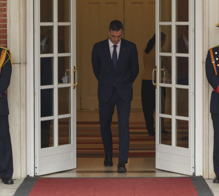 El PSOE confía en el antitrumpismo para mantener activo a su electorado hasta las generales