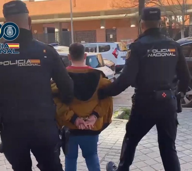 Una alerta de suicidio de una menor destapa a un pederasta que abusaba de niñas en redes