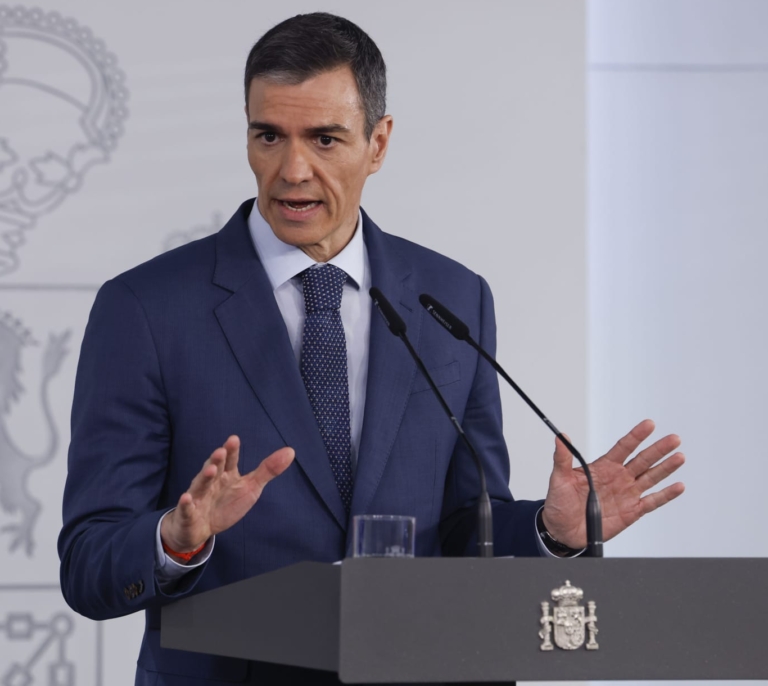 Sánchez anuncia un paquete anticrisis de 80 medidas y 5.000 millones por la guerra y otro decreto de prórroga de alquileres