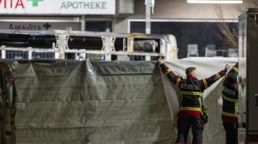 Al menos seis muertos y cuatro heridos al incendiarse un autobús postal en Suiza