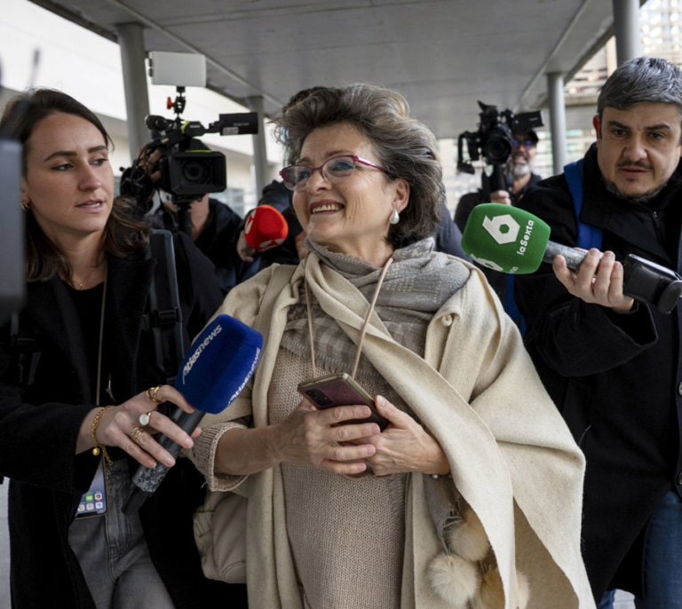 Quién es Pilar Baselga, la historiadora juzgada por llamar "transexual" a Begoña Gómez