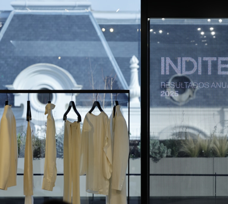Inditex pacta con CCOO y UGT una subida salarial del 12,5% para las tiendas en España hasta 2028