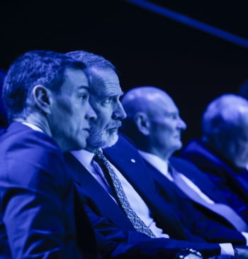 Sánchez se desmarca del eje París-Londres-Berlín y niega a EEUU el uso [...]