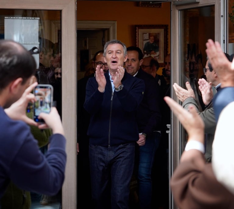 Feijóo: "El machismo es tan estructural al 'sanchismo' como la corrupción"