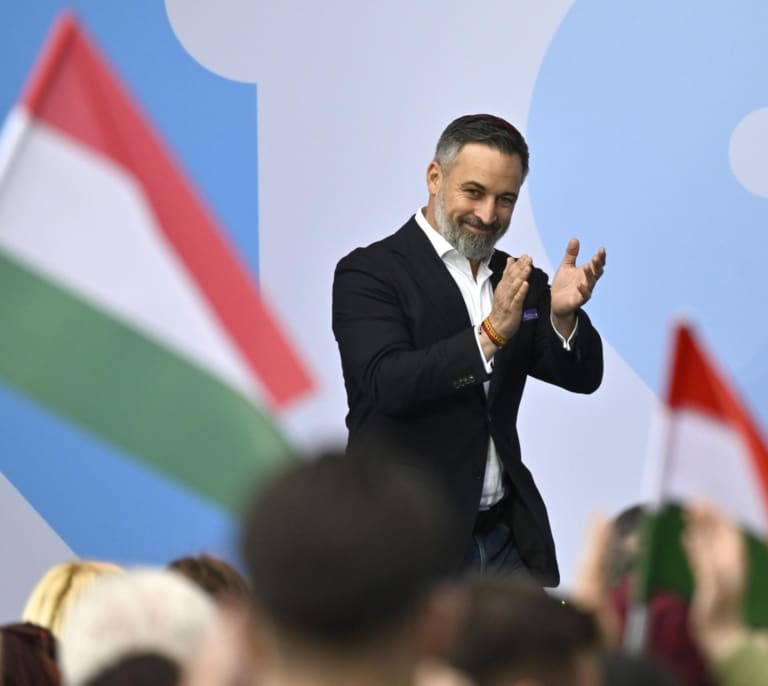 Abascal critica la falta de seguridad en España por la inmigración en comparación con la Hungría de Orbán