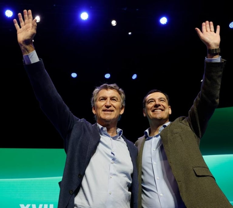Máxima prioridad: Feijóo quiere agilizar los pactos autonómicos con Abascal para impedir que afecten a Moreno