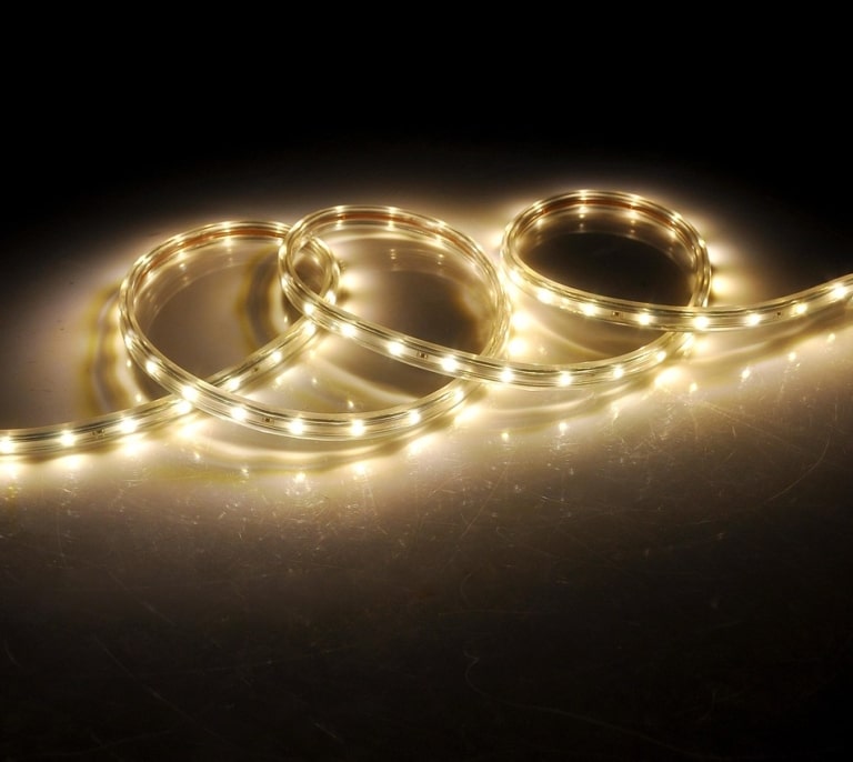 Precio de la luz hoy, 13 de marzo de 2026: cuánto se puede ahorrar usando bombillas LED