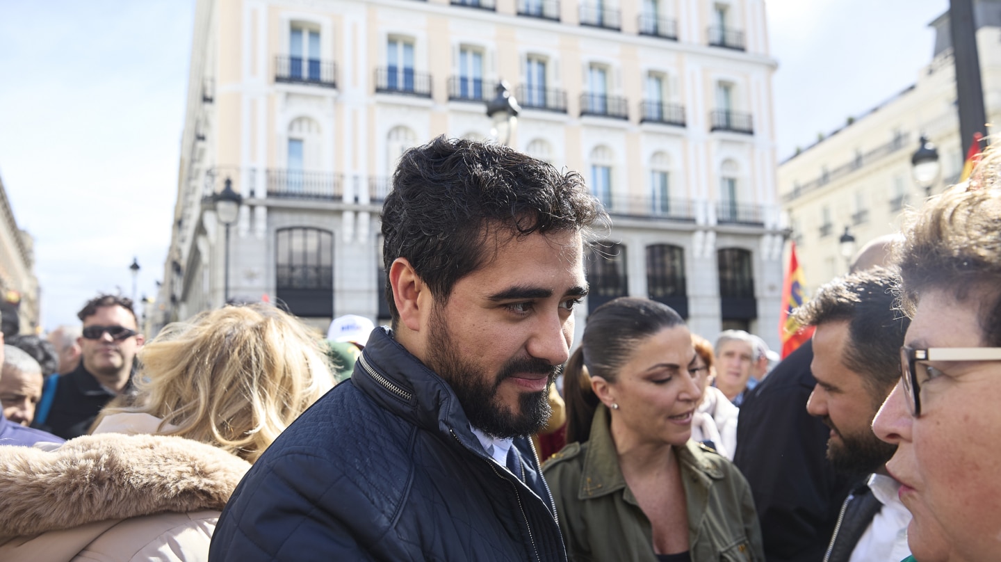 El PP andaluz confía en que Alvise Pérez le haga un roto electoral a Vox en Sevilla y Málaga