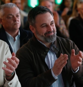 Vox expulsa a Antelo del grupo en la Asamblea de Murcia tras [...]