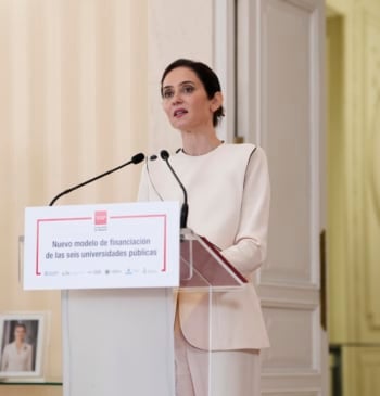 Ayuso dice que Sánchez "va a arruinar a España", abandonada "ante los [...]