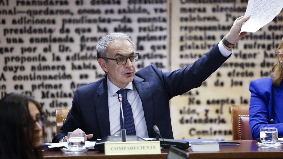 MADRID, 02/03/2026.- El expresidente del Gobierno José Luis Rodríguez Zapatero comparece este lunes en la comisión de investigación del caso Koldo en el Senado, citado por el PP, para dar explicaciones sobre el rescate financiero público a la aerolínea Plus Ultra. EFE/ Chema Moya