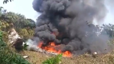 Un avión de la Fuerza Aérea colombiana se estrella con 125 personas a bordo y deja al menos 48 heridos