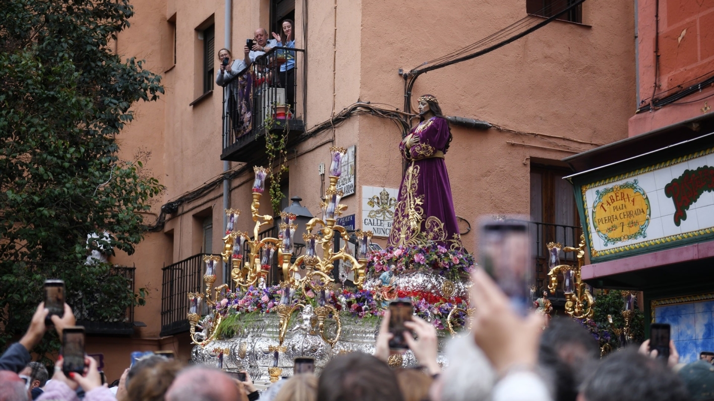 Esto es lo que puede costar alquilar un balcón para ver las procesiones de Semana Santa