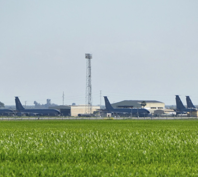 EEUU retira 15 aviones cisterna de las bases de Rota y Morón en plena operación militar contra Irán