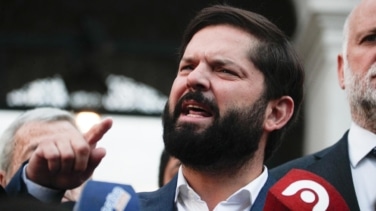 Boric y Kast rompen relaciones en pleno traspaso de poderes a cuenta del cable submarino chino