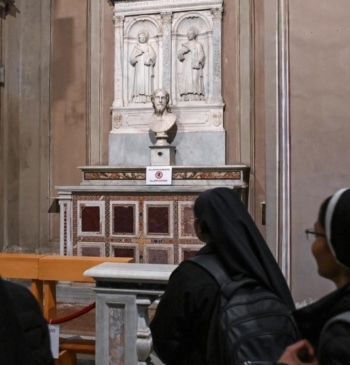 Un busto de Miguel Ángel, 'escondido' durante cinco siglos a la vista [...]