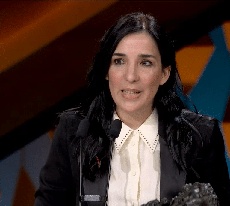 Los Goya 2026 abrazan a Oliver Laxe, escuchan a Eva Libertad y rezan a Alauda Ruiz de Azúa y 'Los domingos' como mejor película