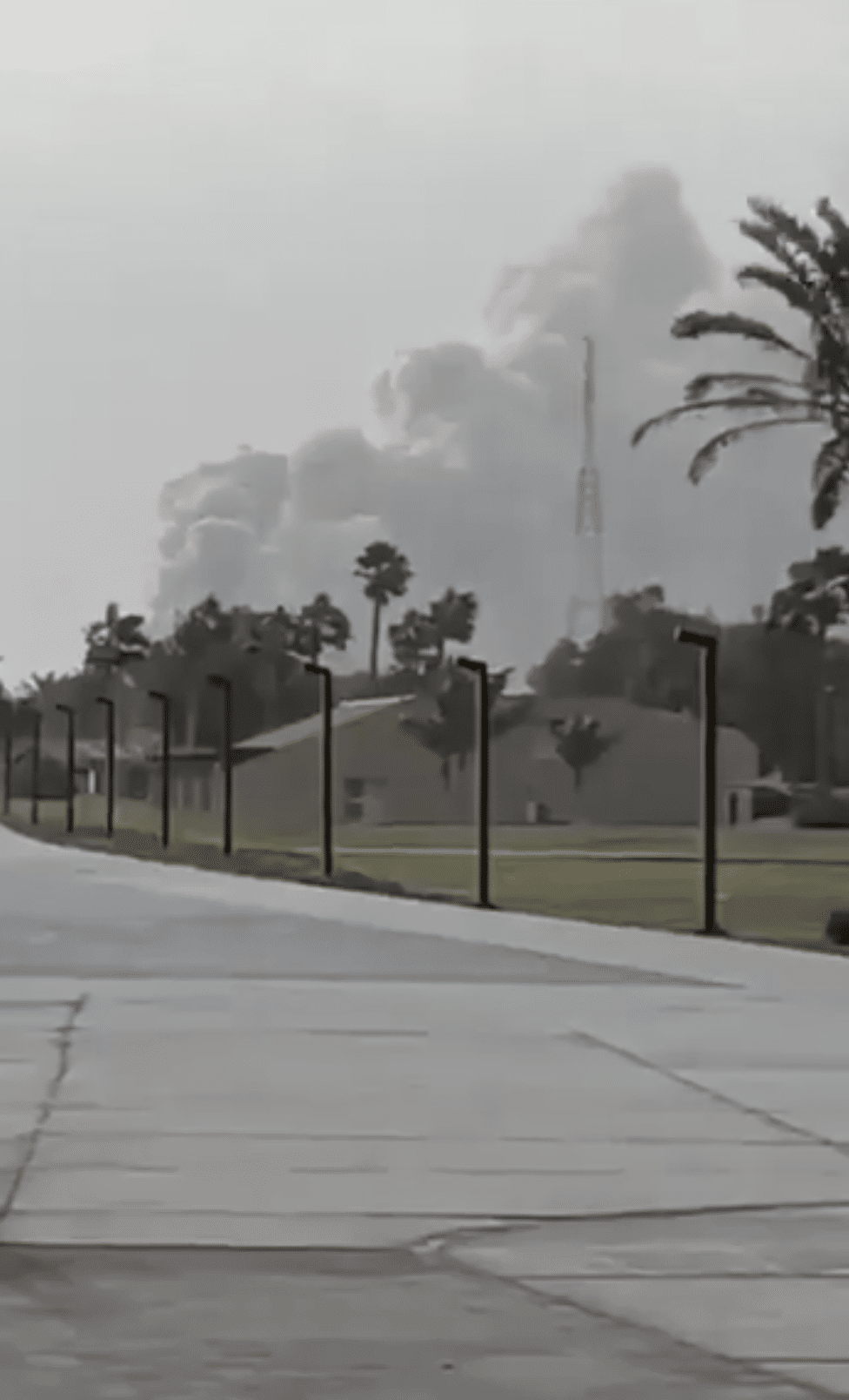 Irán ataca una refinería de Arabia Saudí y eleva aún más la tensión con los países del golfo Pérsico