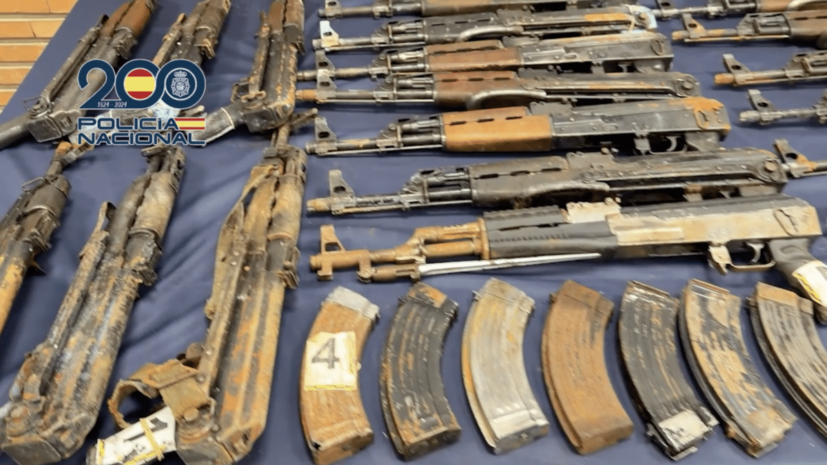 El "arsenal de guerra" con el que los narcos protegen sus “guarderías de droga”