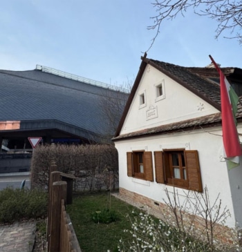 Felcsút, el pueblo húngaro que refleja el delirio megalómano de Orbán y [...]