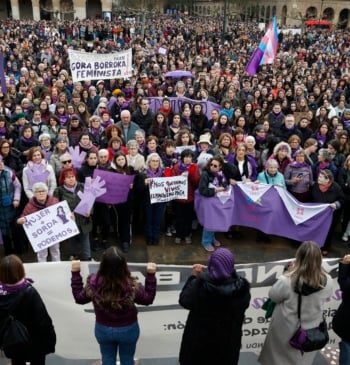 El Gobierno reconduce la marea violeta del 8M al ‘No a la [...]