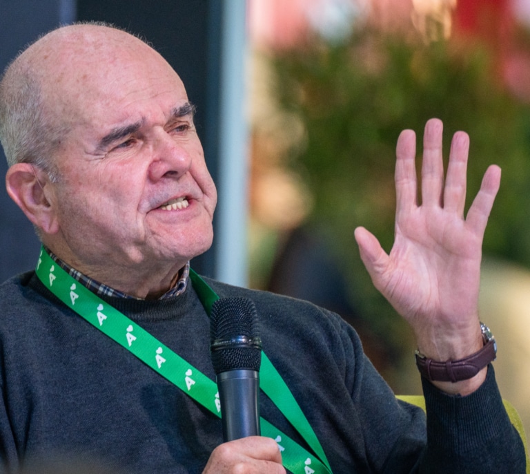 "Más mochila para Montero": el PP, "encantado" con la entrada en campaña andaluza de Manuel Chaves y Susana Díaz