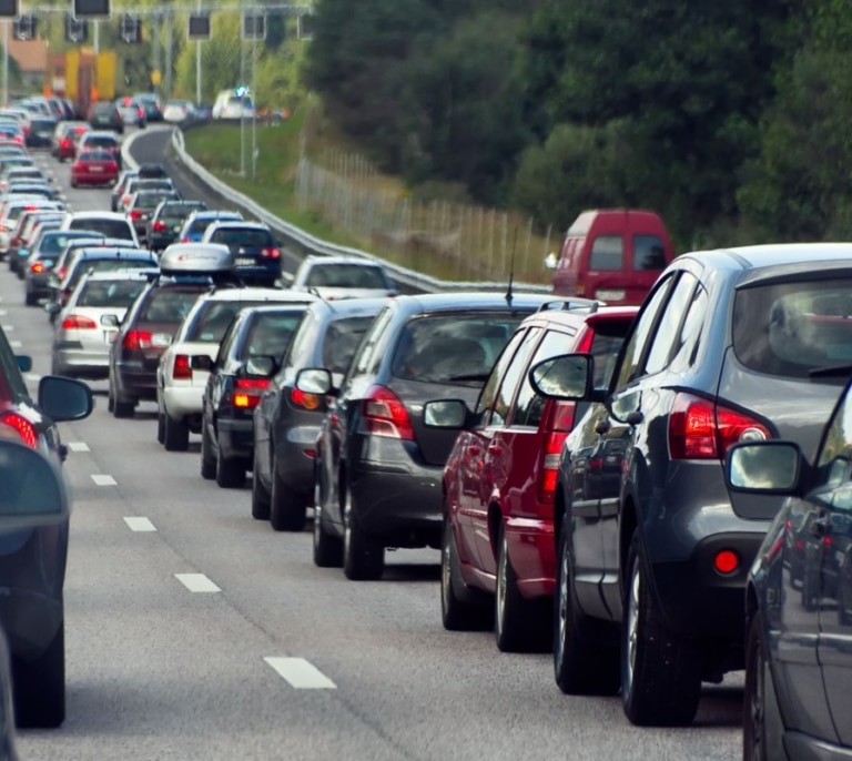 TÜV SÜD ofrece las claves para conducir de manera segura esta Semana Santa