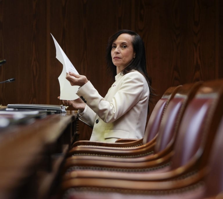 "La señora Corredor no está nerviosa": así ha sido la bronca en el Senado con la presidenta de Red Eléctrica