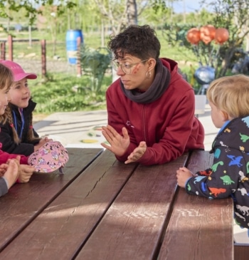 Conciliar en Semana Santa: la red que sostiene a familias vulnerables en [...]