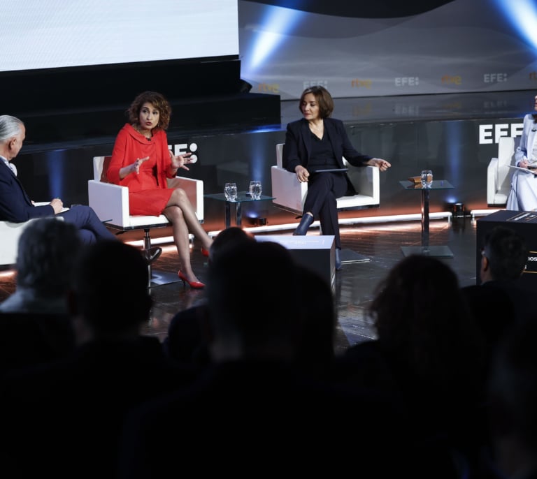 Montero confirma el nuevo retraso en los Presupuestos: ya no se presentarán en marzo, sino en "unas semanas"