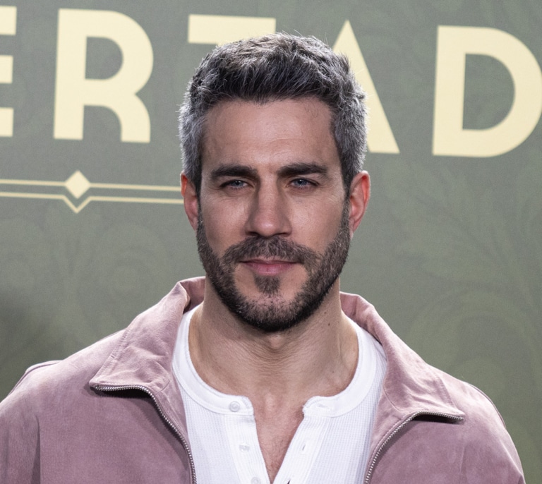 Dani Tatay, el galán de 'Sueños de libertad': "Quiero creer que, en algún momento, Andrés y Begoña serán felices y estarán juntos"