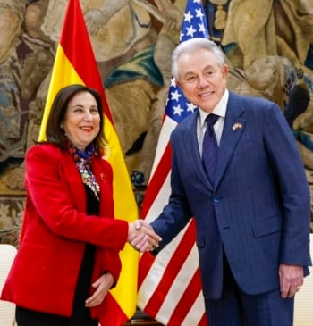 Cuando el Gobierno sí permitió a EEUU usar las bases de Rota [...]