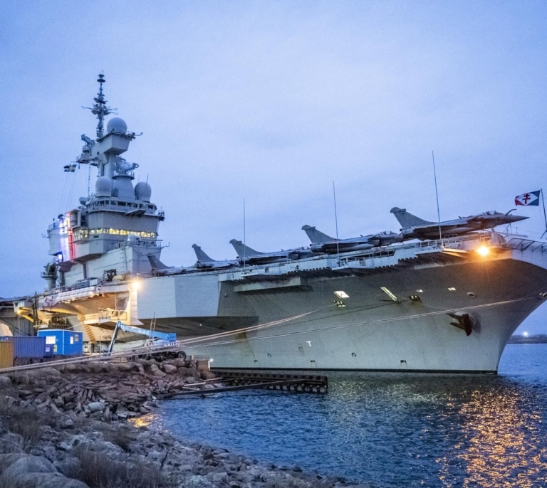 Macron ordena el envío del portaaviones de propulsión nuclear 'Charles de Gaulle' al Mediterráneo
