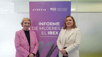 España roza la paridad en consejos de empresas cotizadas, pero la alta dirección sigue mayoritariamente masculina