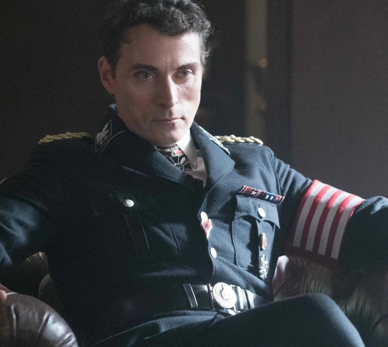 Fue la primera gran serie de Prime Video y Netflix restrena hoy sus 40 episodios; no pierdan el tiempo en verla