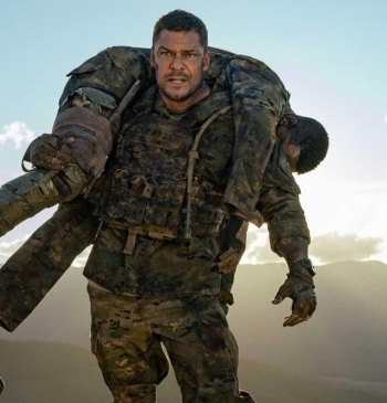 Escena de 'Máquina de guerra', la nueva película de acción de Netflix