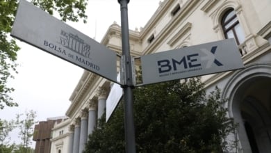 El IBEX 35 sube un 3,05 % y rompe tres jornadas de pérdidas tras el mensaje de distensión de Donald Trump sobre Irán